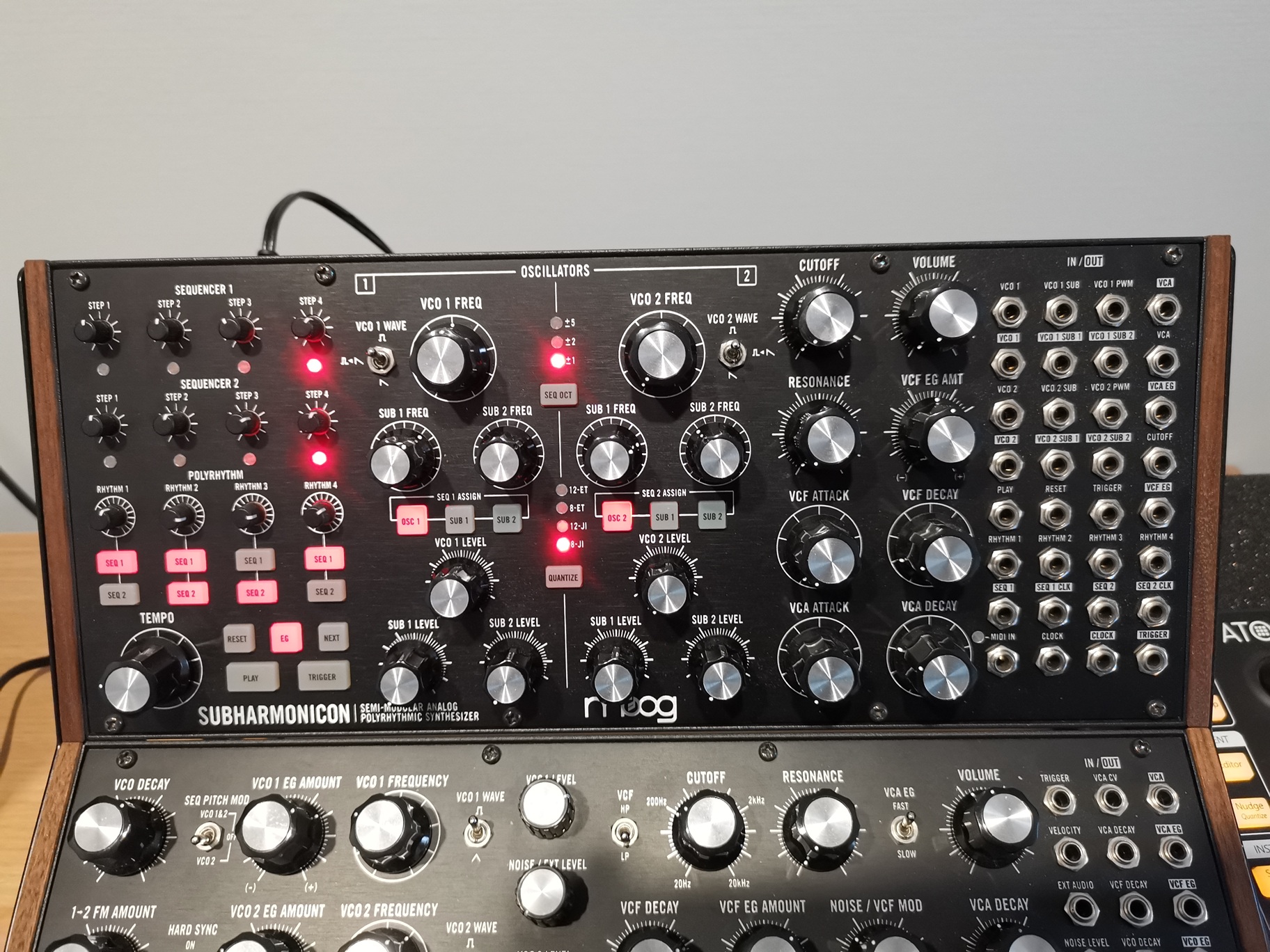 Vends Subharmonicon ou échange contre Labyrinth uniquement