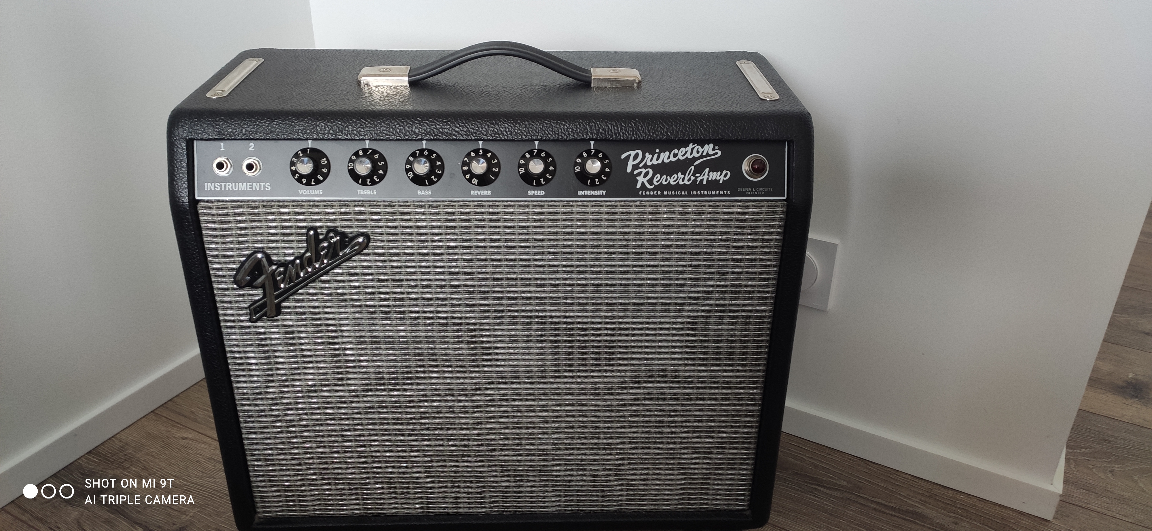Vends Ampli Fender Princeton 65 reverb tout lampes 