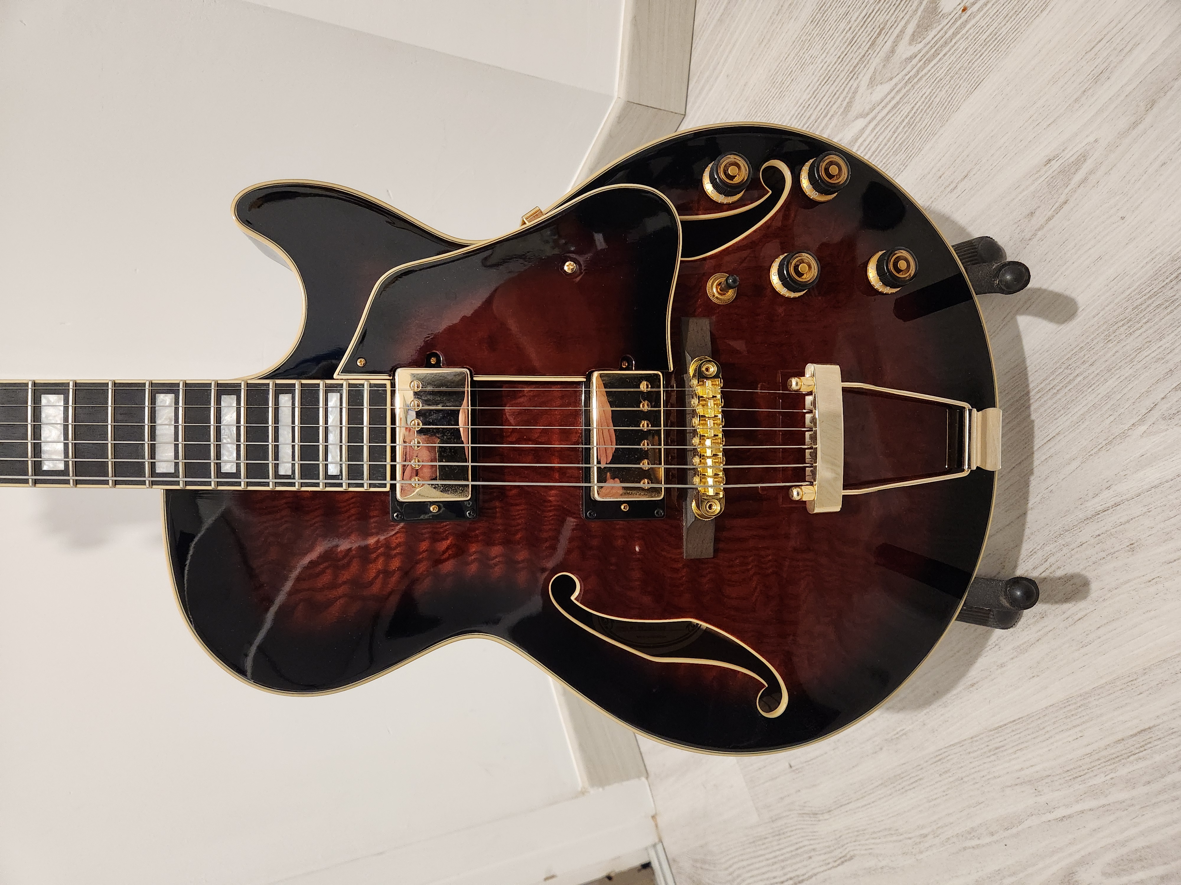 Vends guitare ibanez  jazz