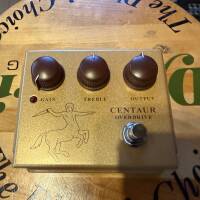 Behringer Centaur ( pas Zentara)