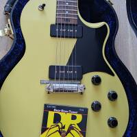 Larrivée RS-2 Ventura Yellow - 2 micros P90