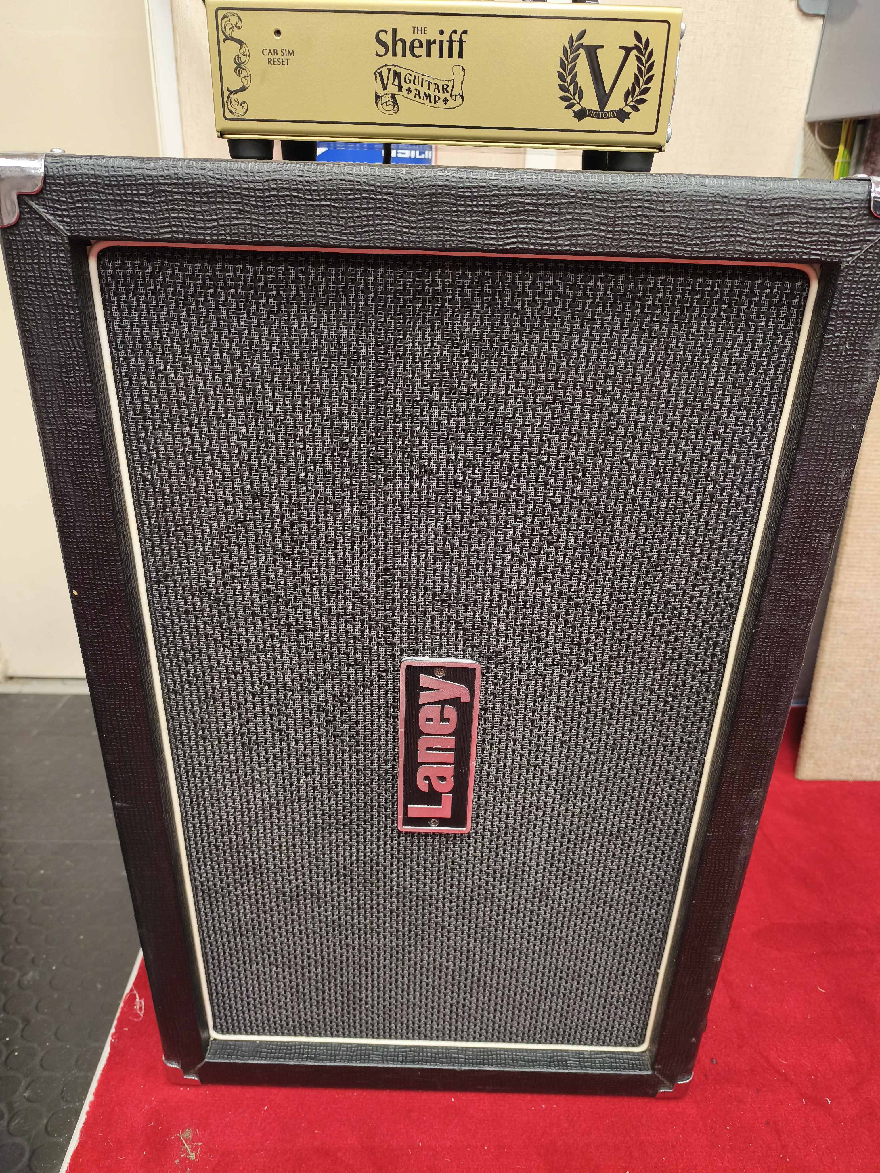 Vends cab laney stéréo upgradé