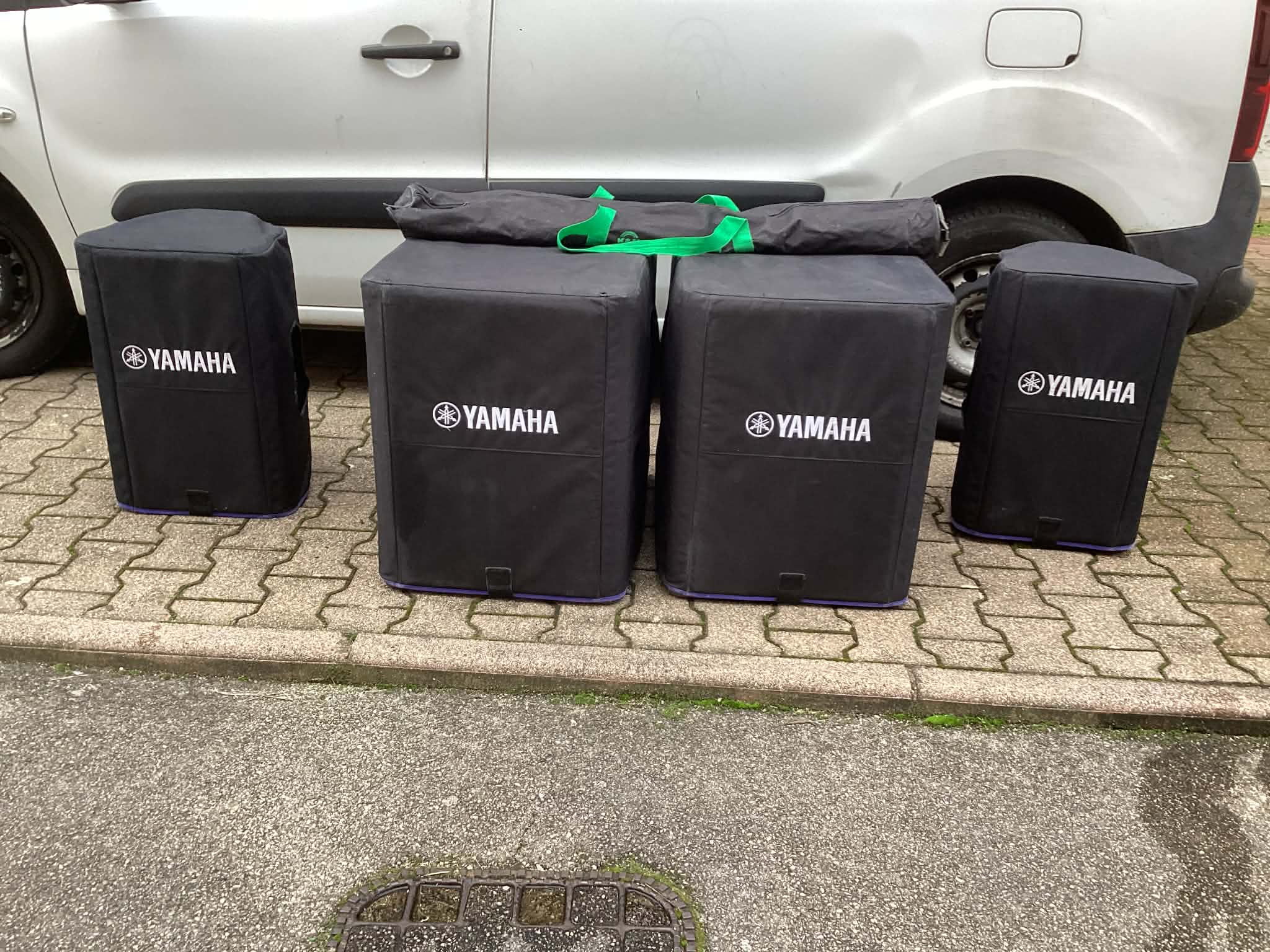 Vend 2 DXR 12 et 2 DXS 15 avec tubes têtes a Subs .