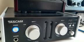 Vends interface Audio (carte son) "Apple" ou "Windows"