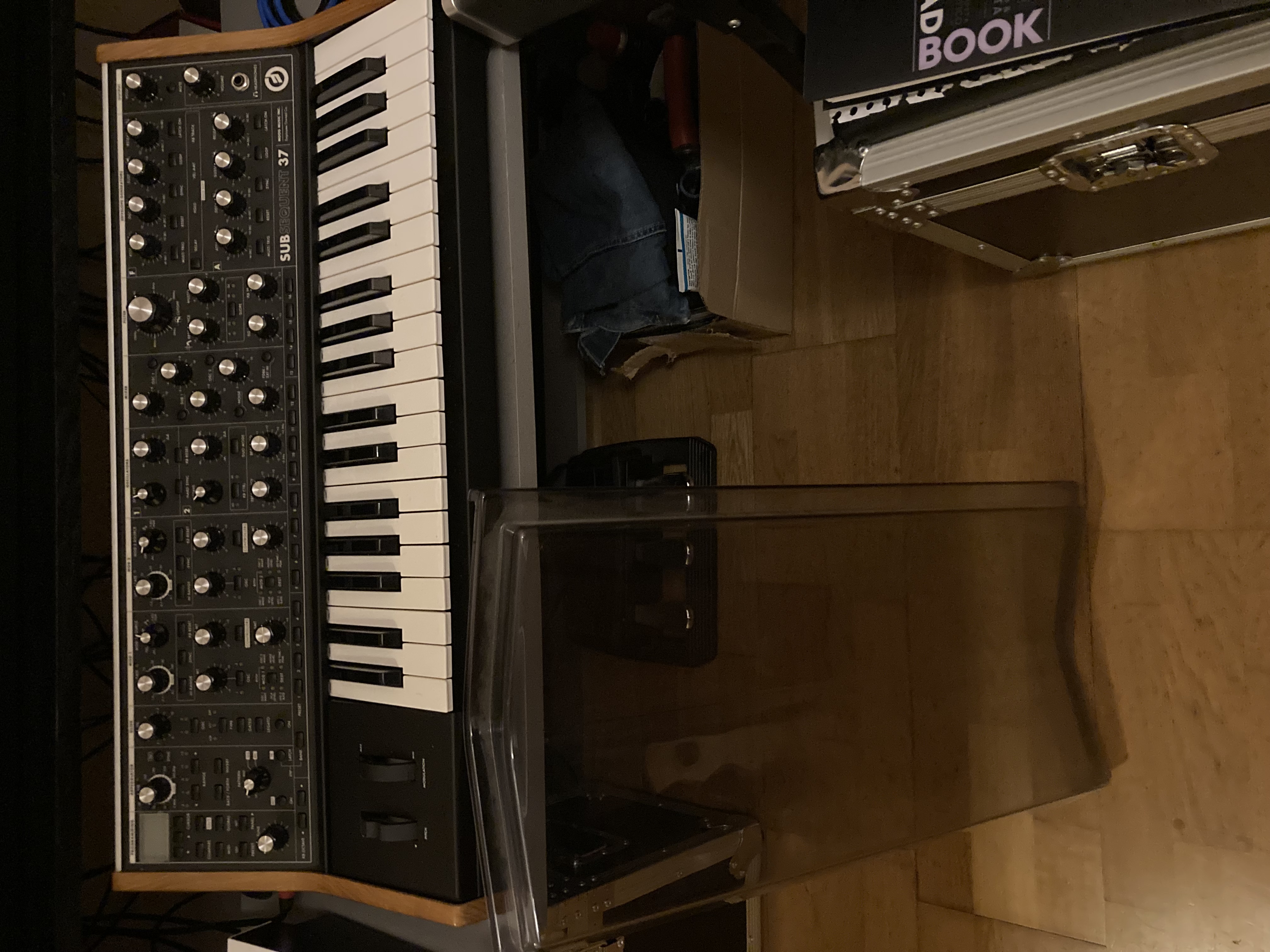 Vends Moog subsequent 37 avec decksaver