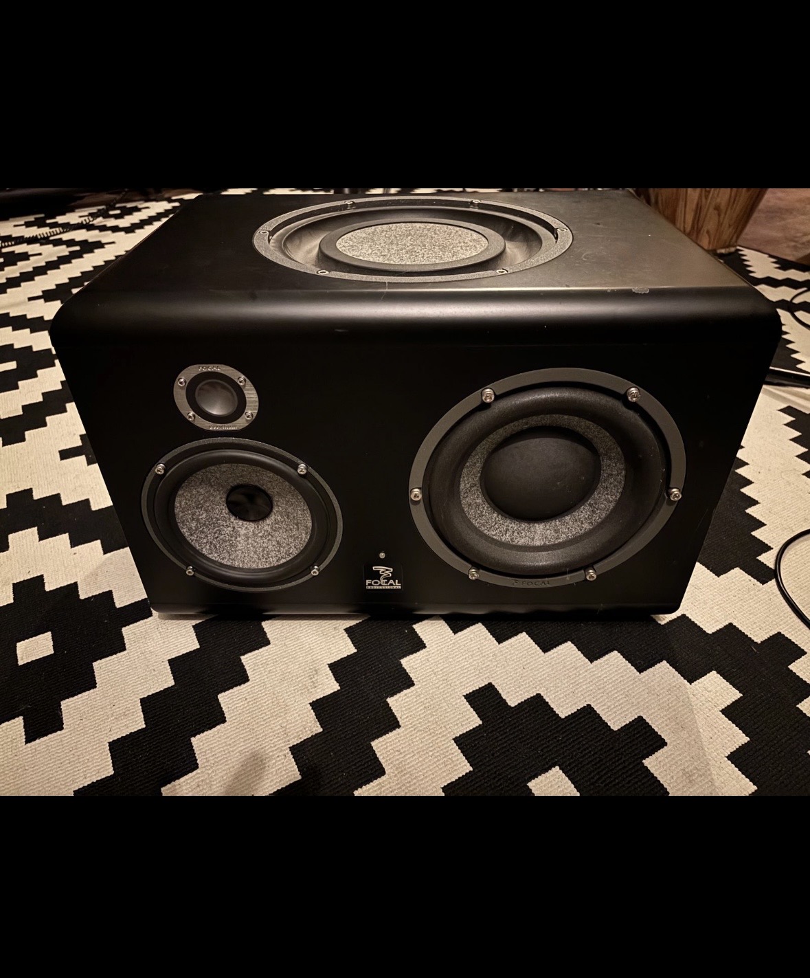 Vends paire d’enceintes de studio focal sm9