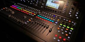 Vends Midas M32 Live + Flightcase Rythmes&Sons