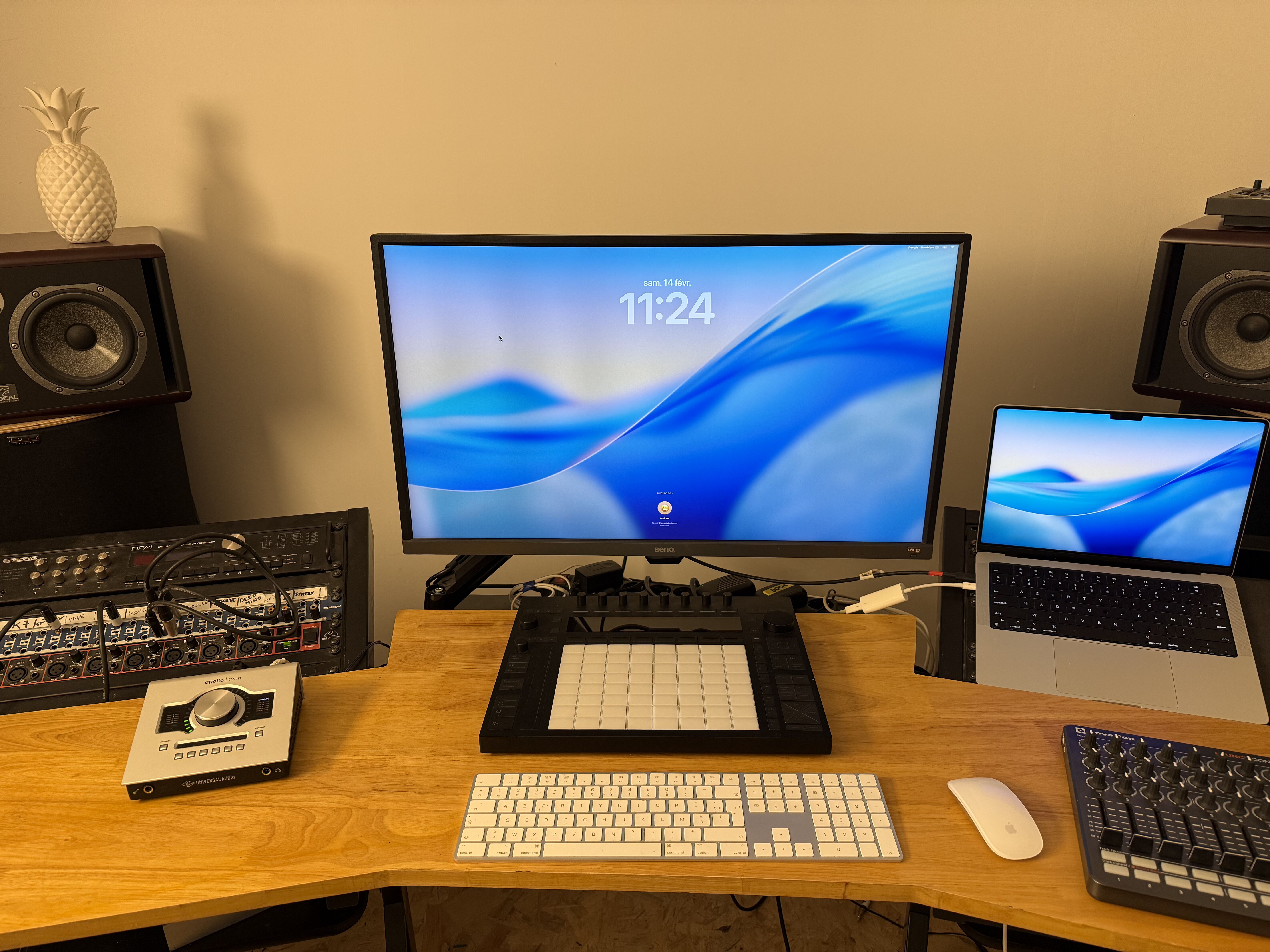 Vends Bureau Studio pro