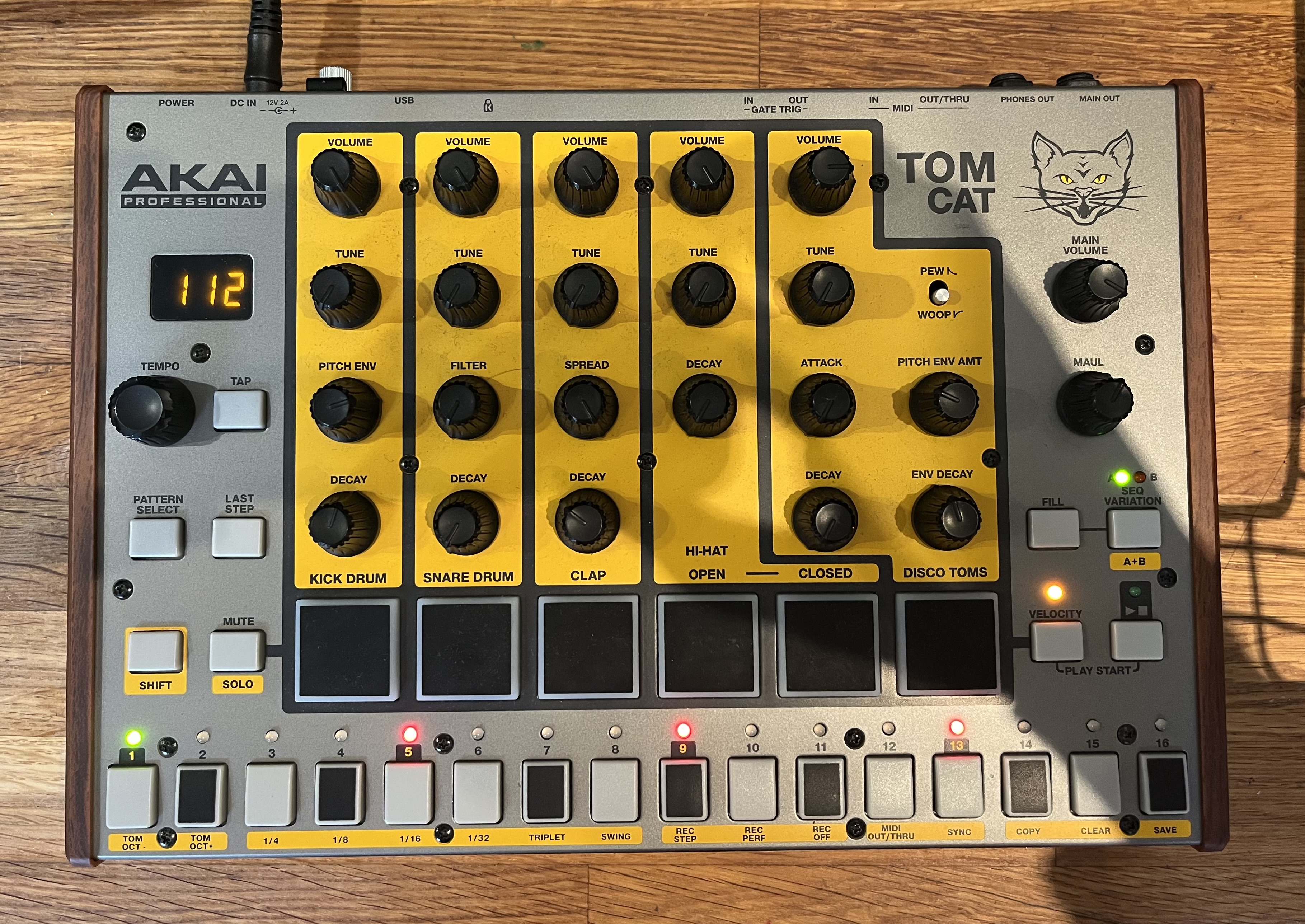 Akai Tom Cat comme neuf 