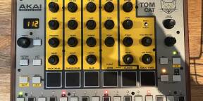 Akai Tom Cat comme neuf