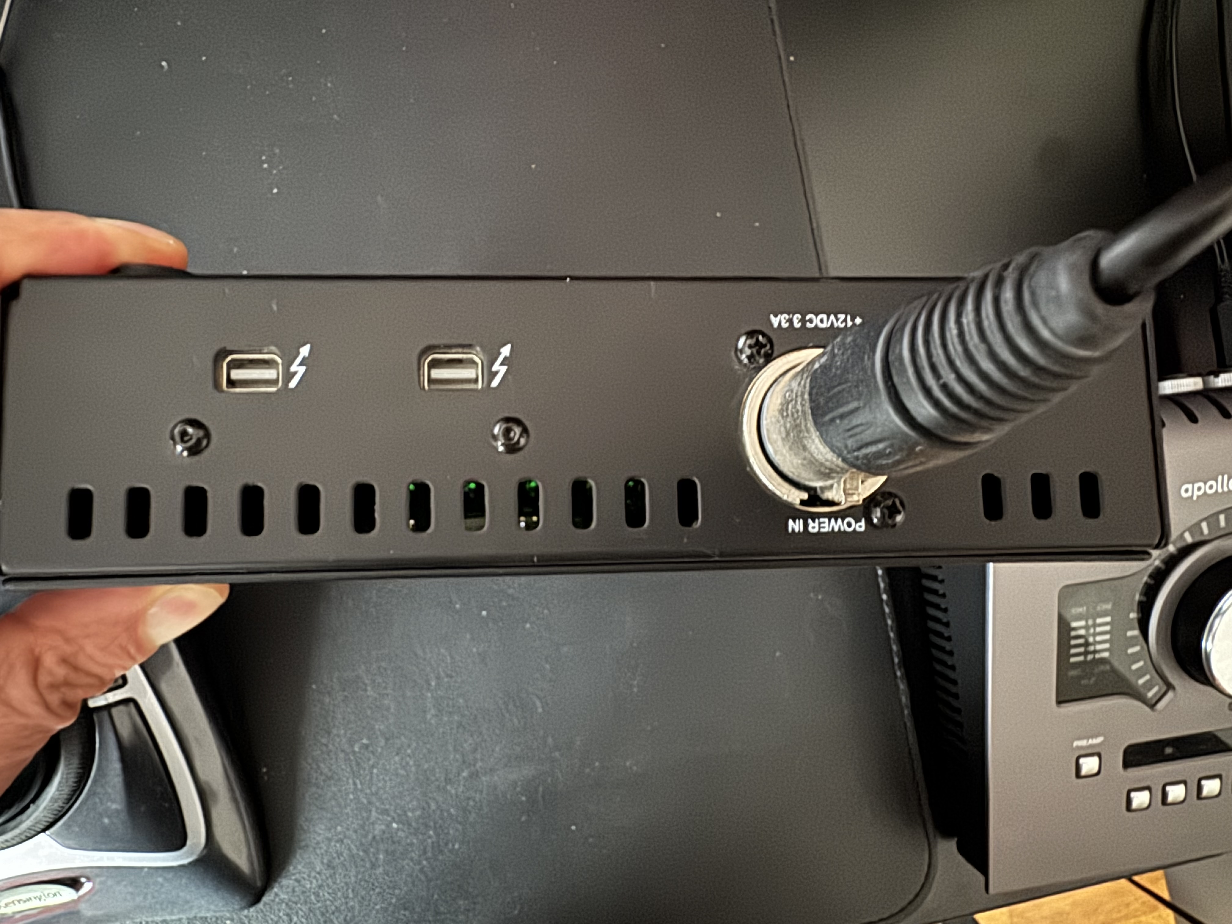 Universal Audio UAD-2 Satellite Thunderbolt - QUAD Core (57402)