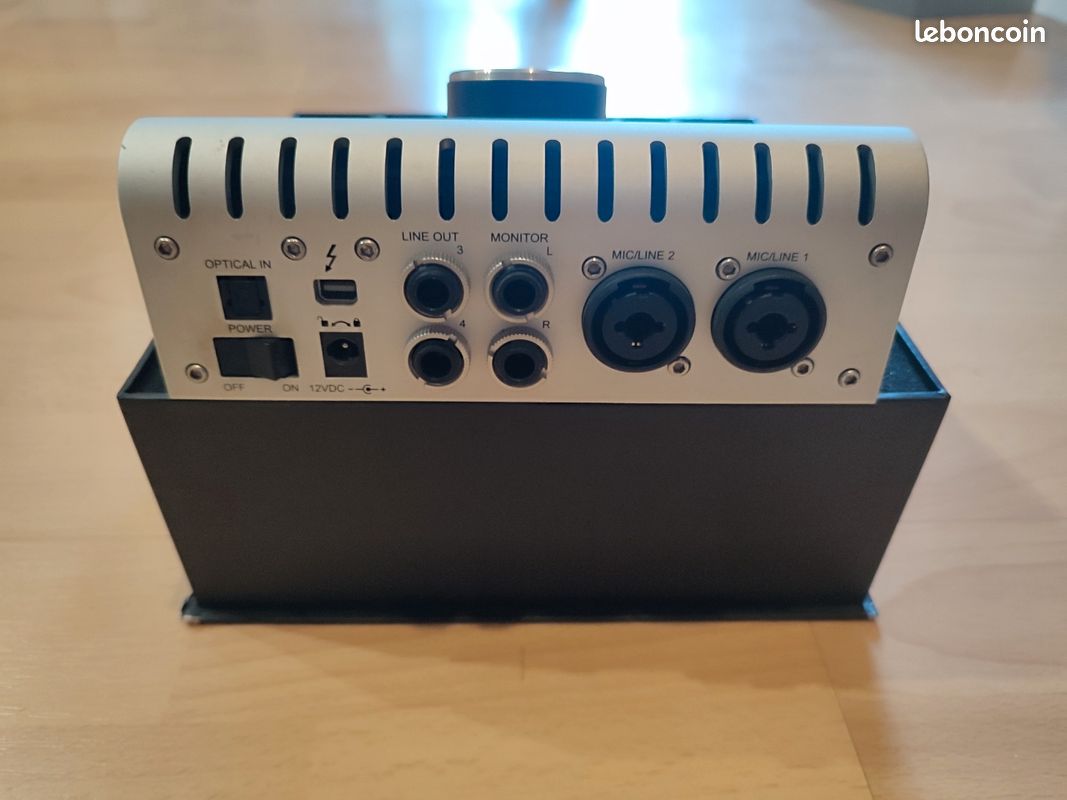 UAD 2