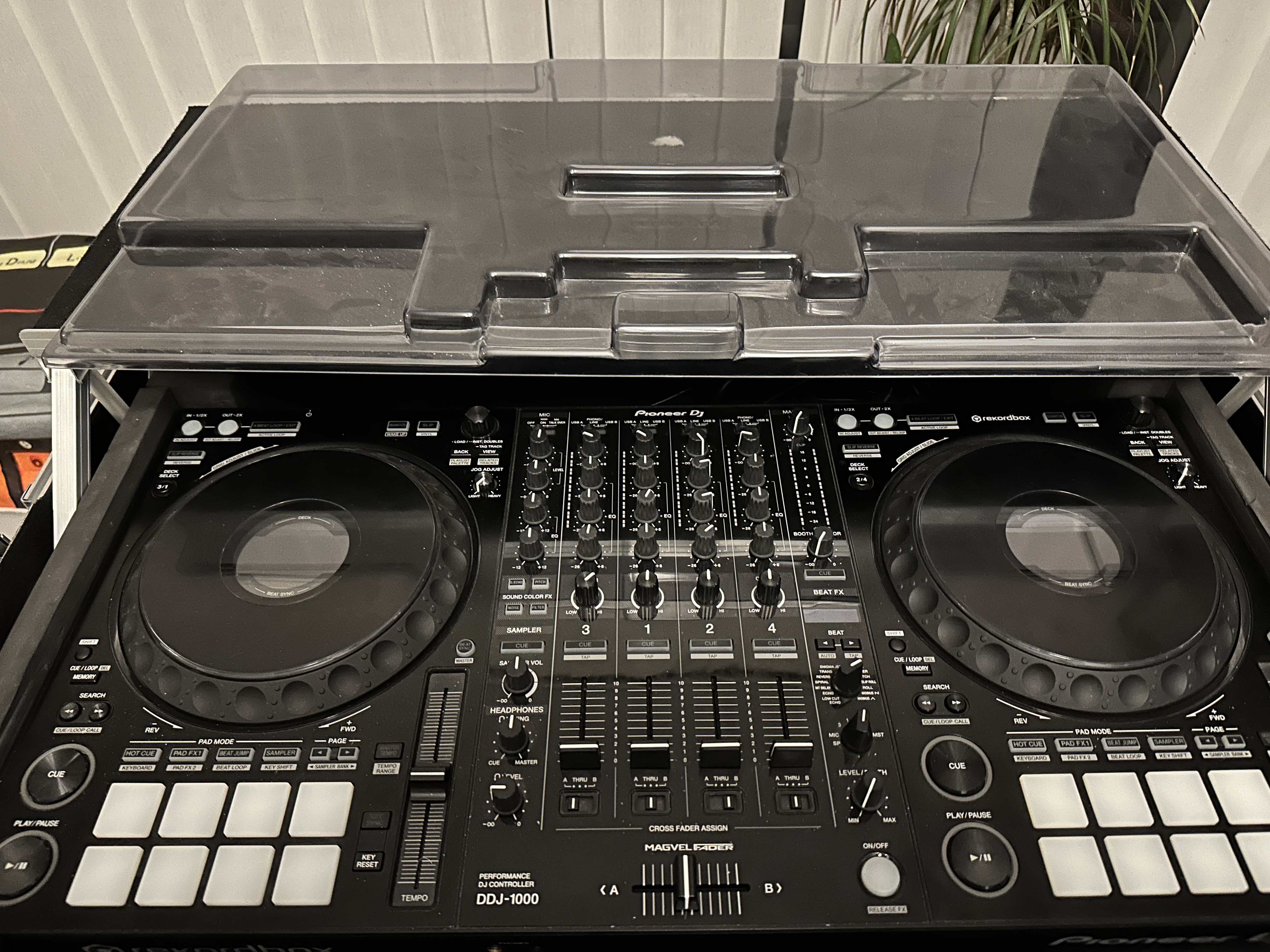 Ddj 1000 comme neuf très peu servi 