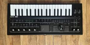 Vends Korg microKORG 2 MBK