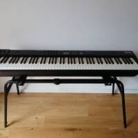 Clavier Roland Rd-08 comme neuf