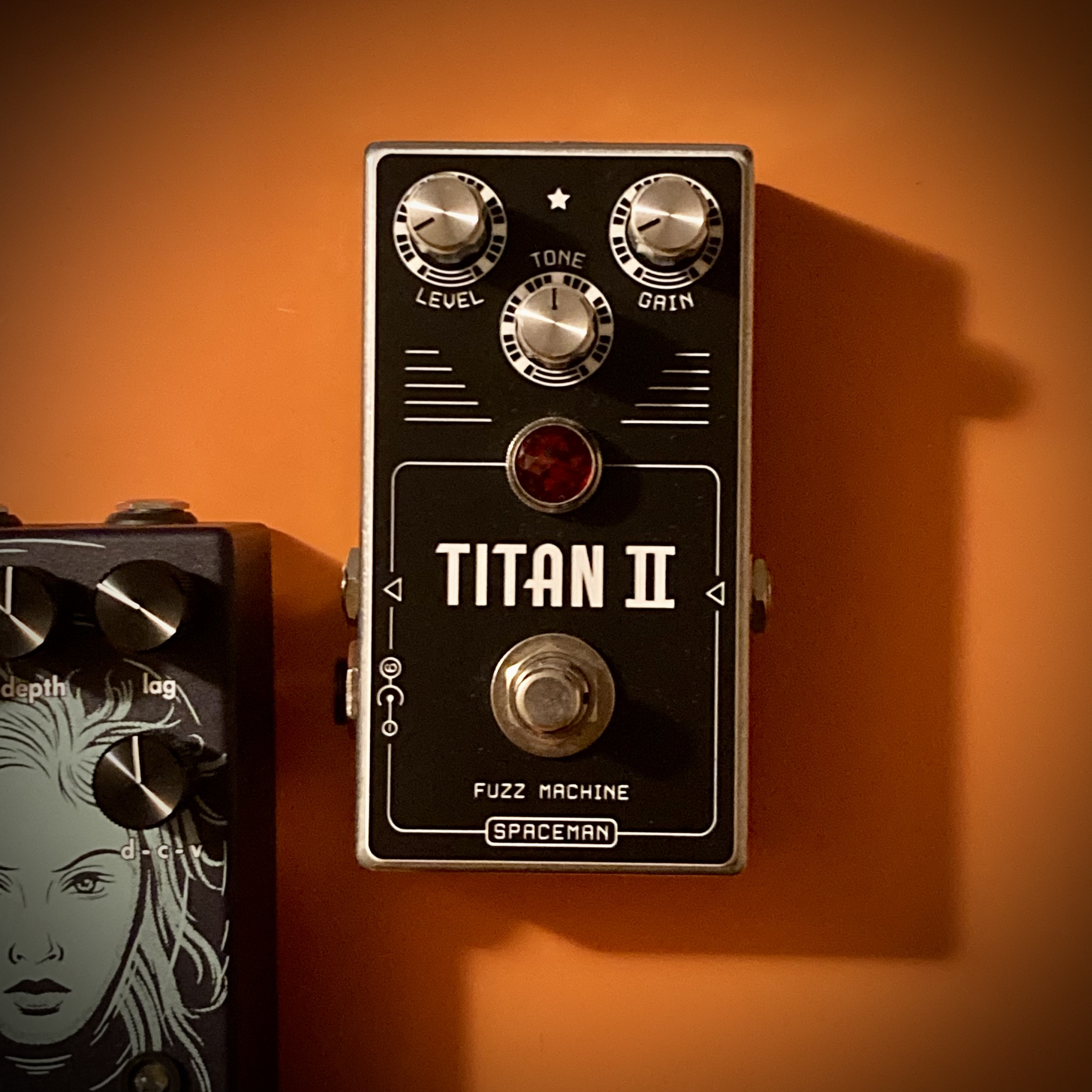 Vends fuzz Spaceman FX Titan 2 