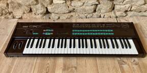 Yamaha DX7 avec extension Grey Matter E!