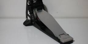 Pédale de Grosse Caisse Roland KT-9