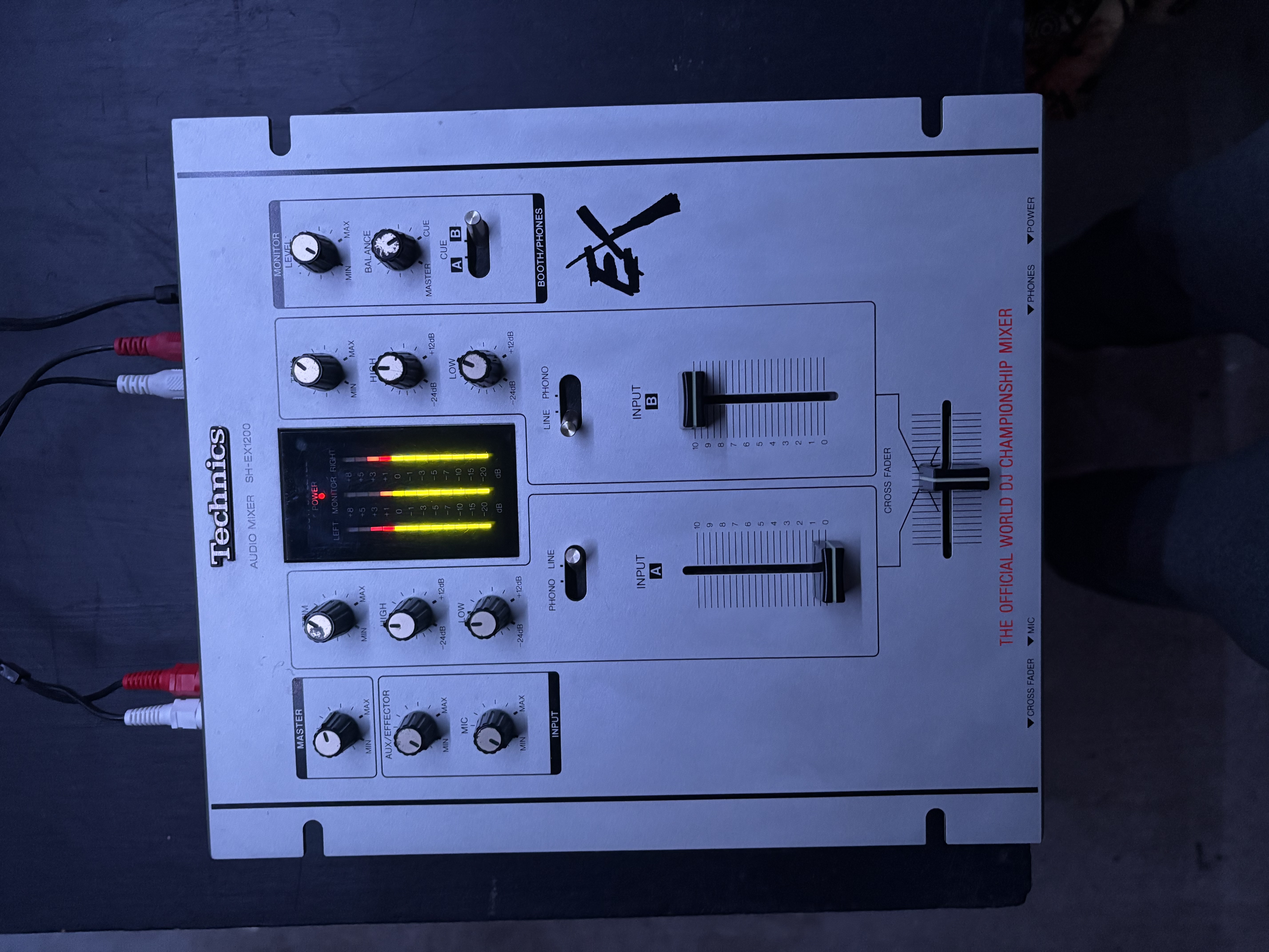 Table de mixage Technics sh ex 1200s