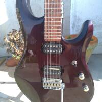 VENDS STERLING JOHN PETRUCCI SIGNATURE JP50 (by MUSIC MAN) – TBE 595€
