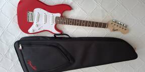 Squier Mini Dakota Red + housse