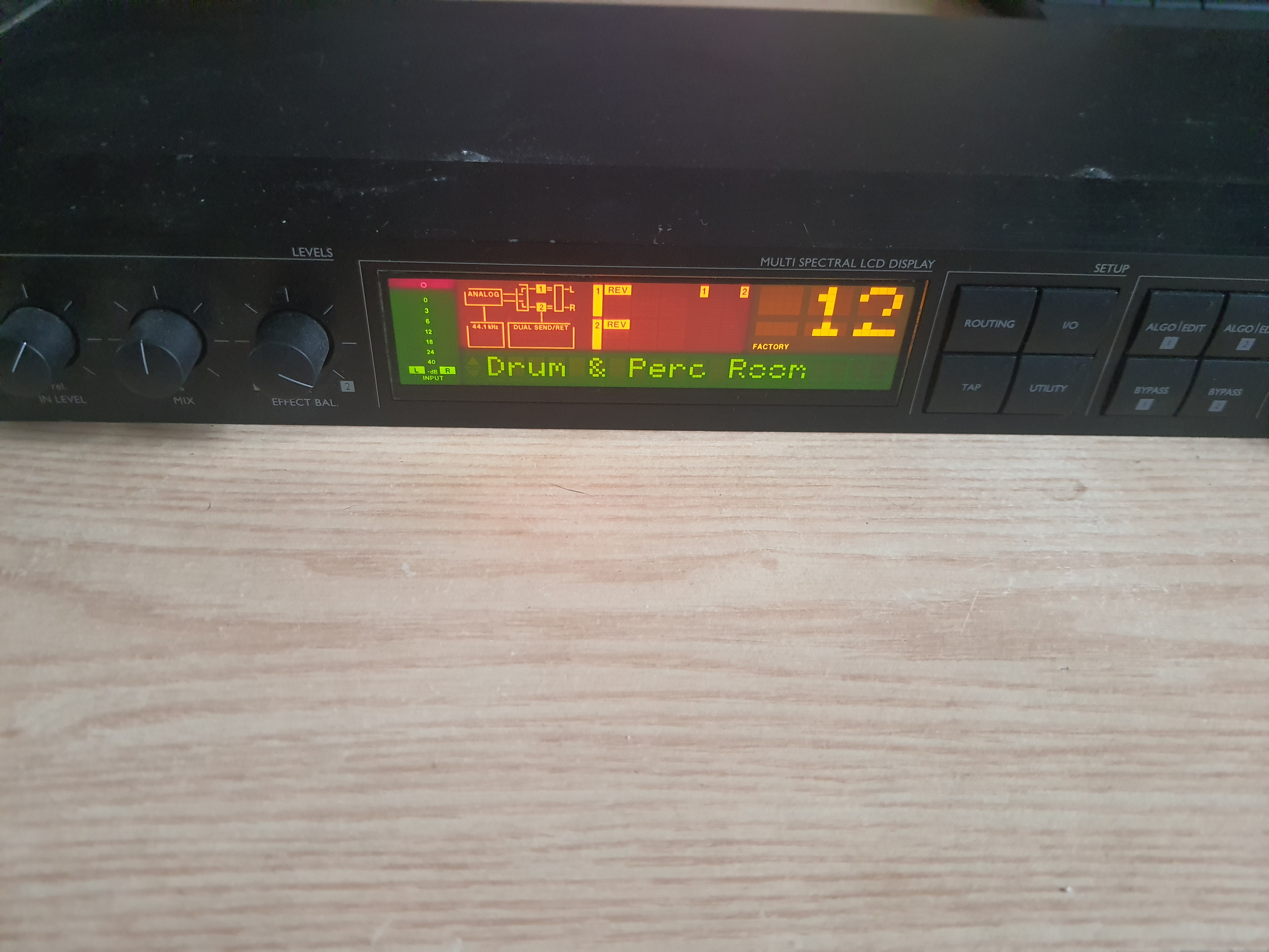 Vends TC Electronic M-One