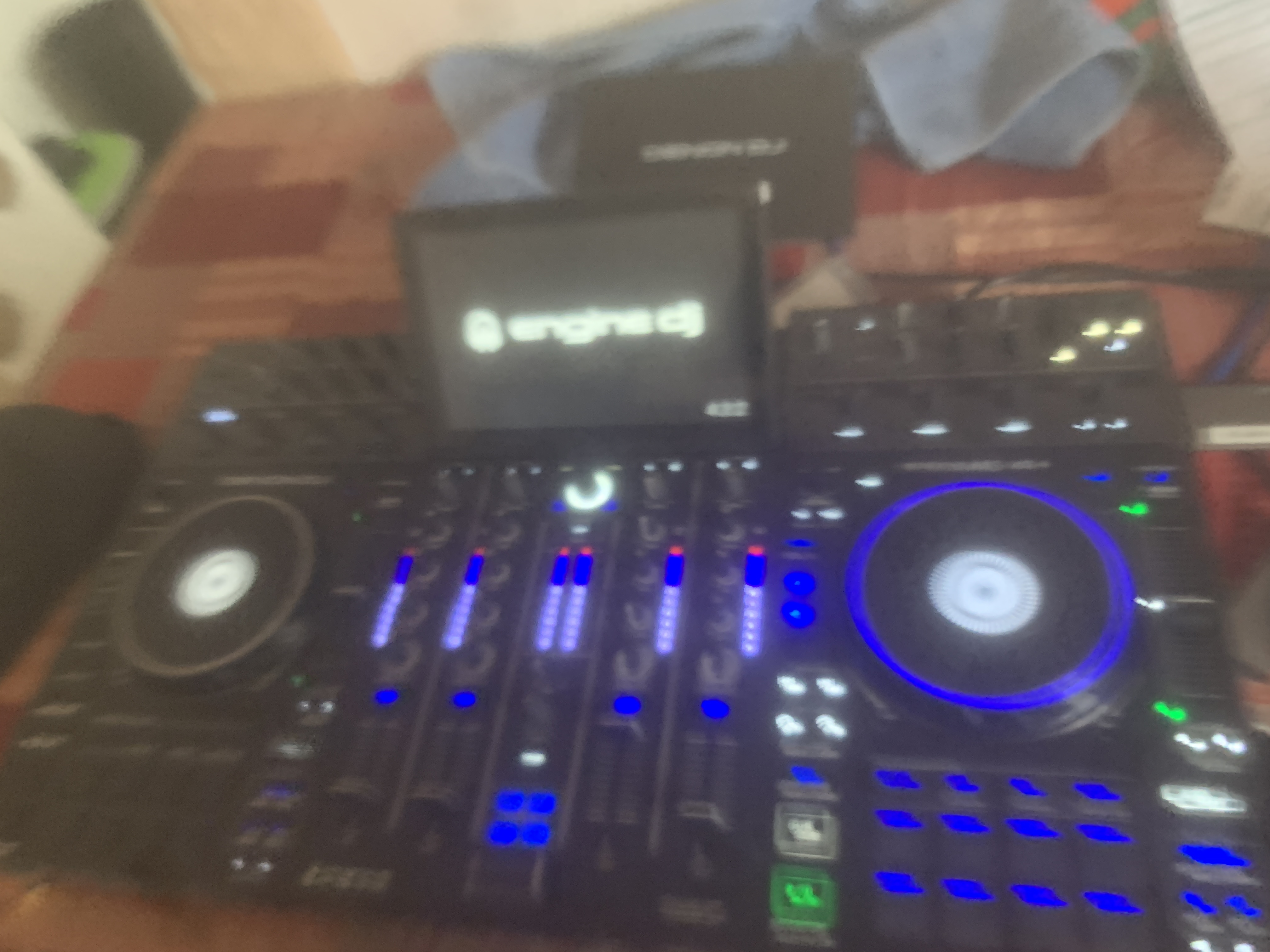 Denon DJ Prime 4+ (62892)