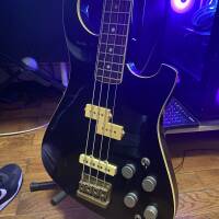 Basse quest Manhattan Mk-1