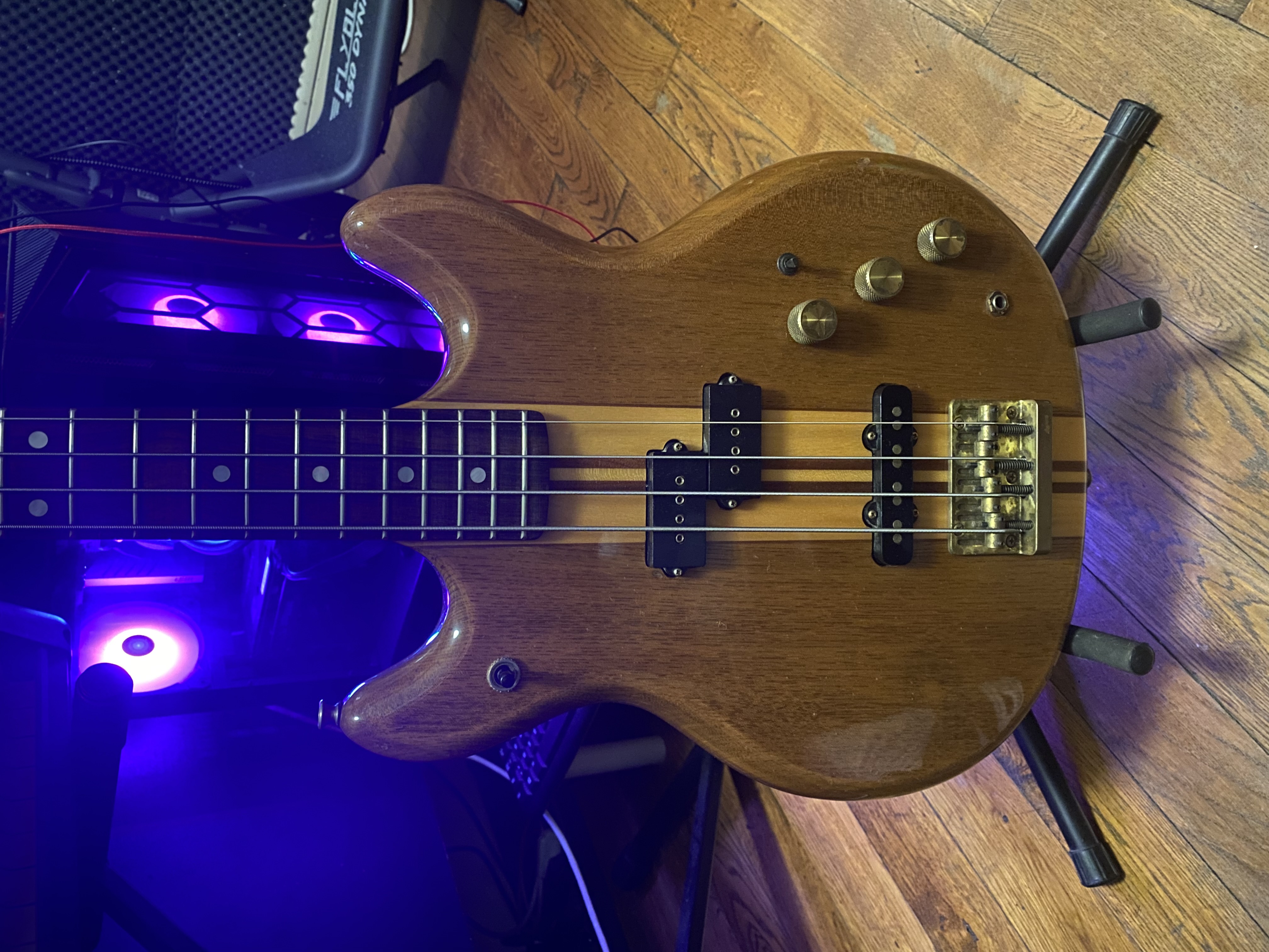 Basse vantage VP820B