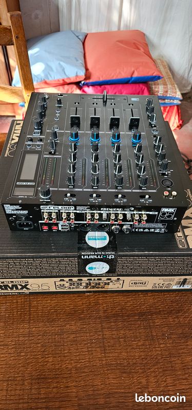 Table de Mixage RELOOP RMX-95 NEUVE