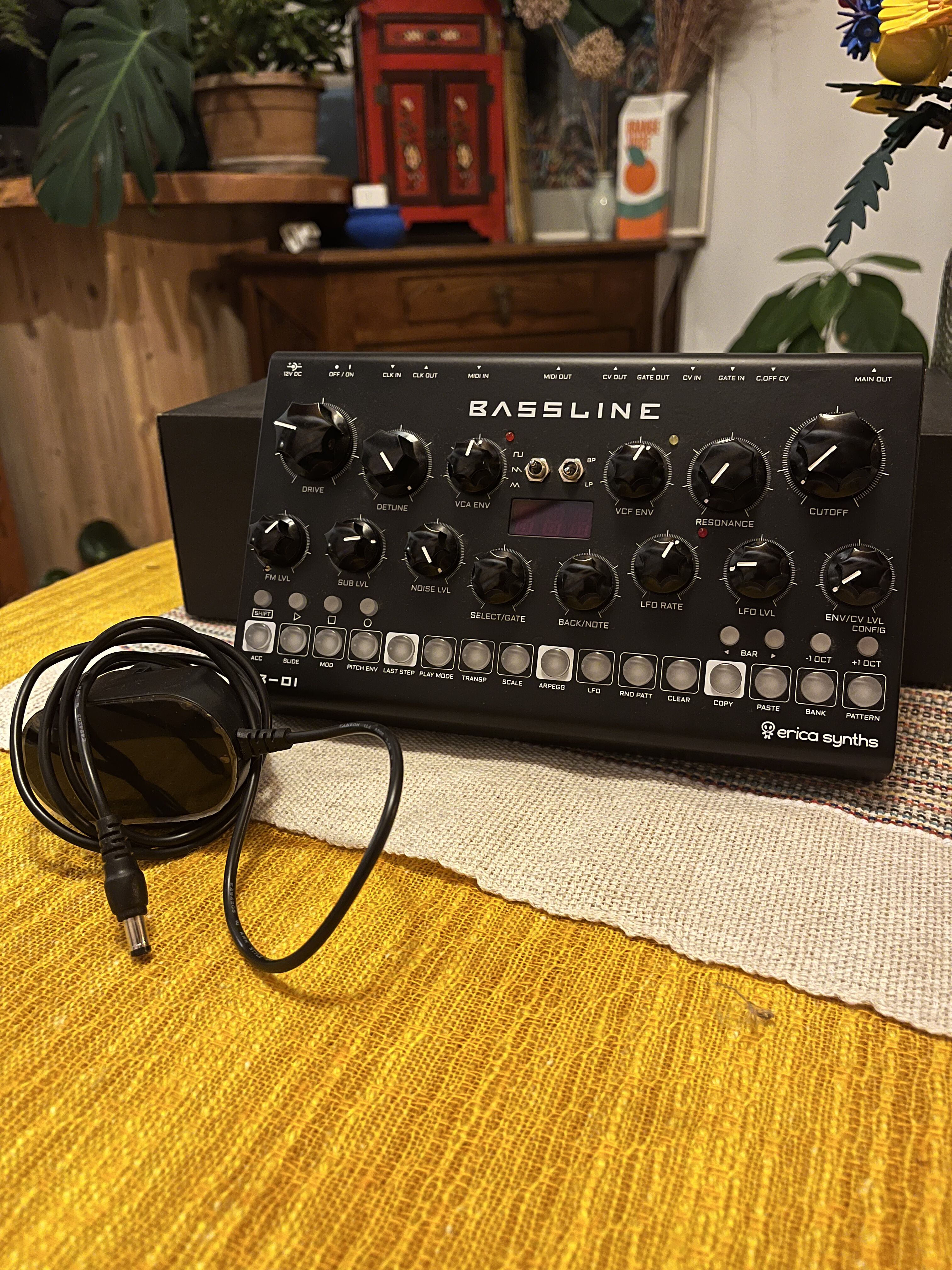 Erica Synths Bassline DB-01