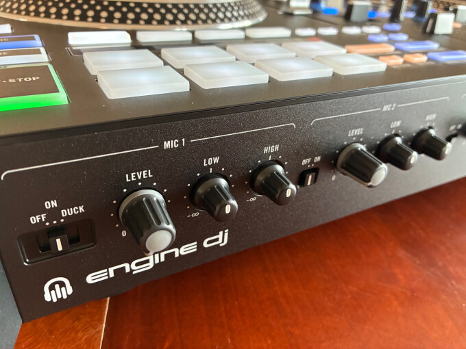 Commandes en face avant 1 Commandes en face avant 1