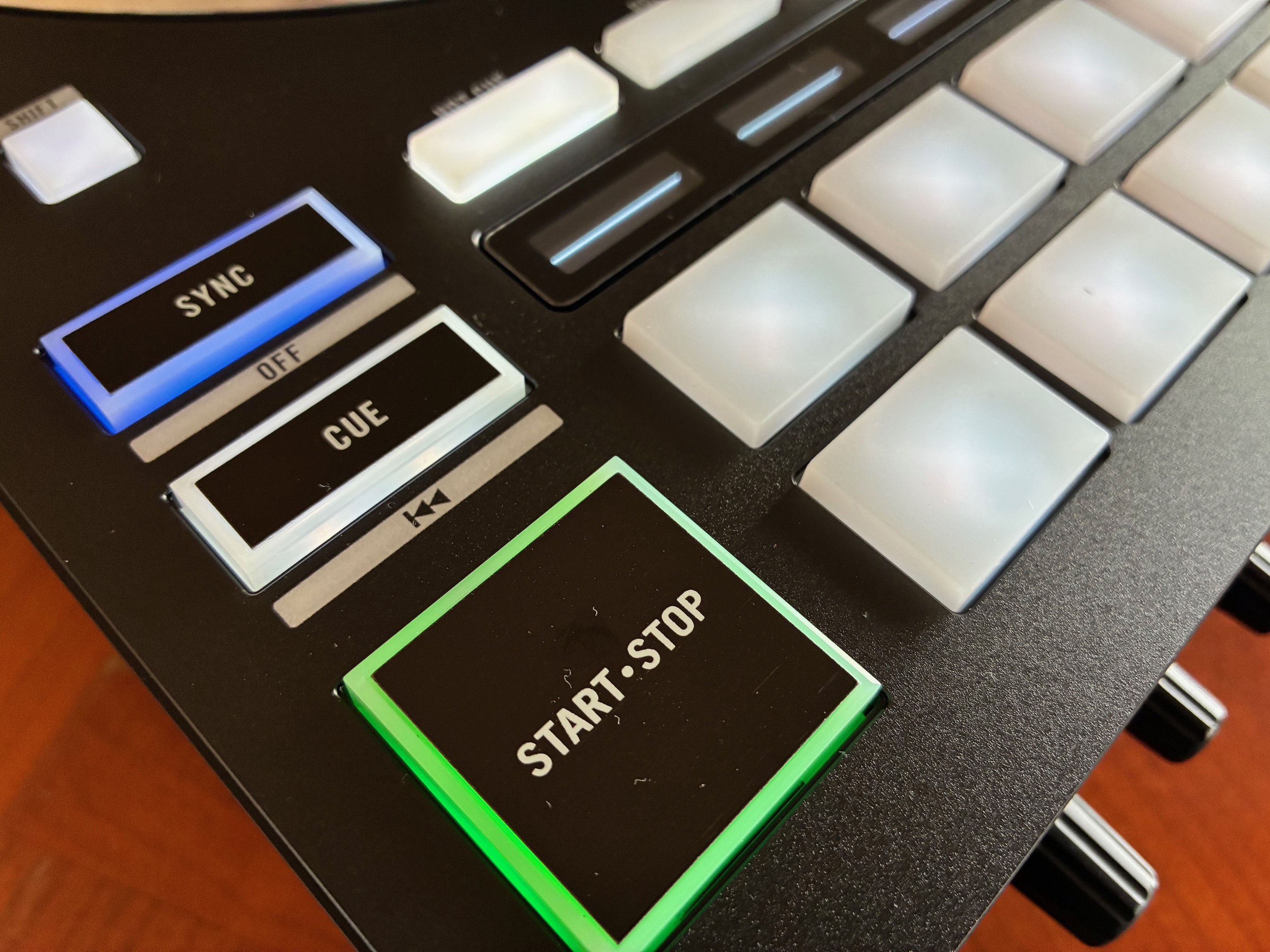 Start : Stop : Sync : Cue