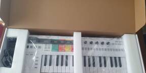 Arturia keystep pro comme neuf avec boite