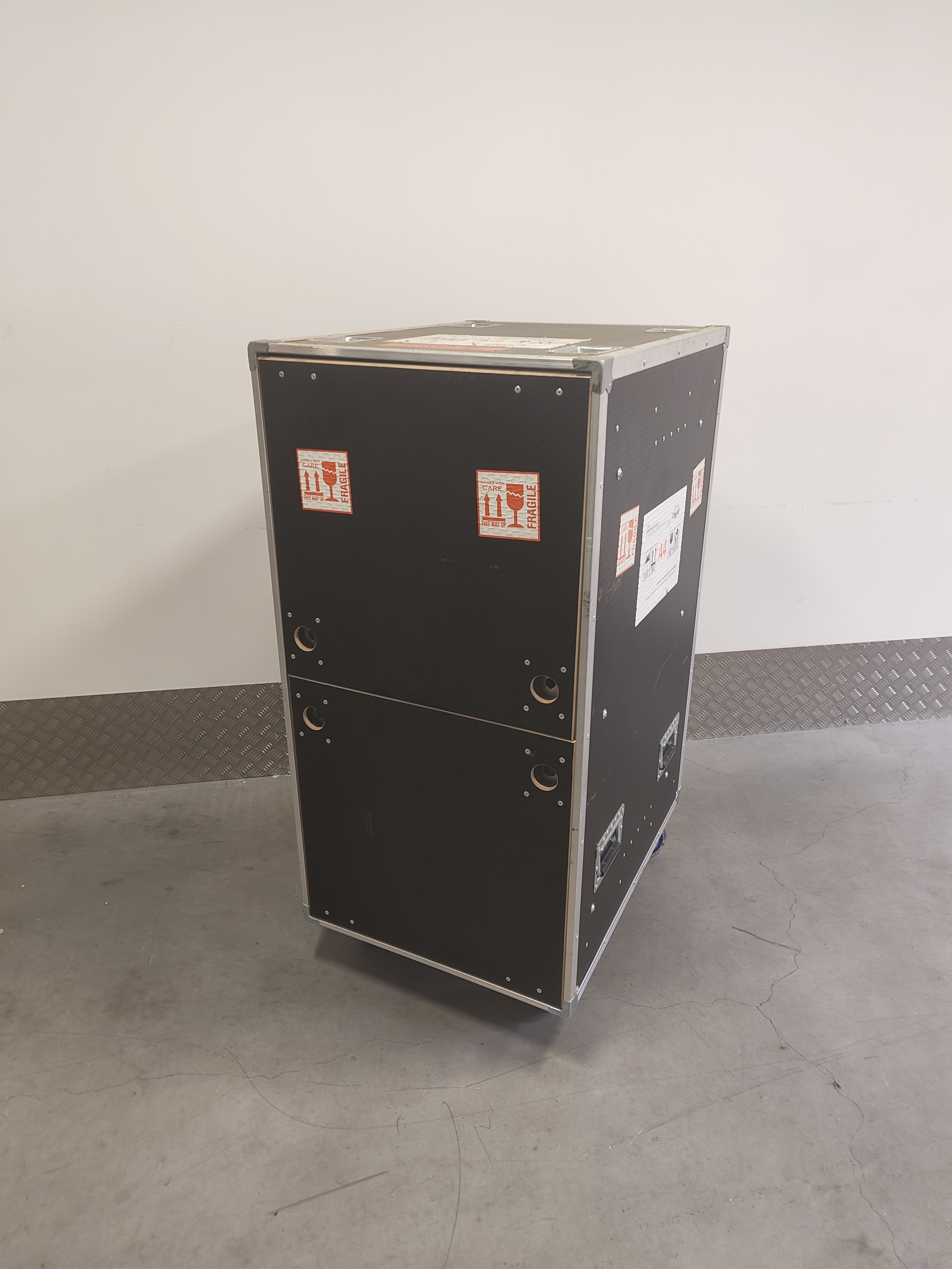 Flight-case rack 19" sur roulettes