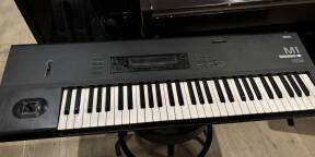 Vends korg m1