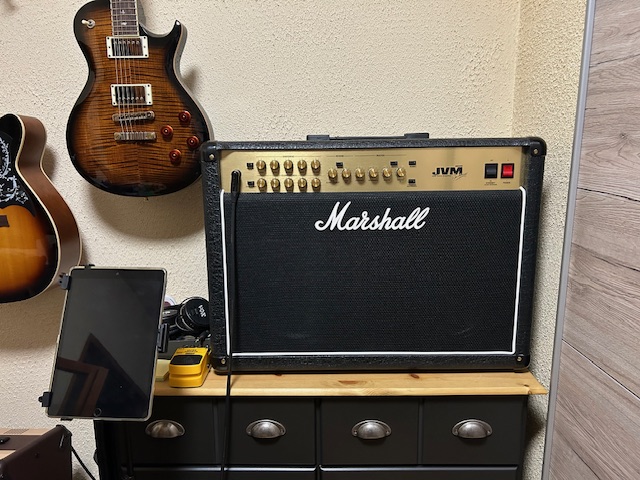Vends ampli MARSHALL JVM 205 C