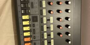 Vends Behringer RD-8 MKII