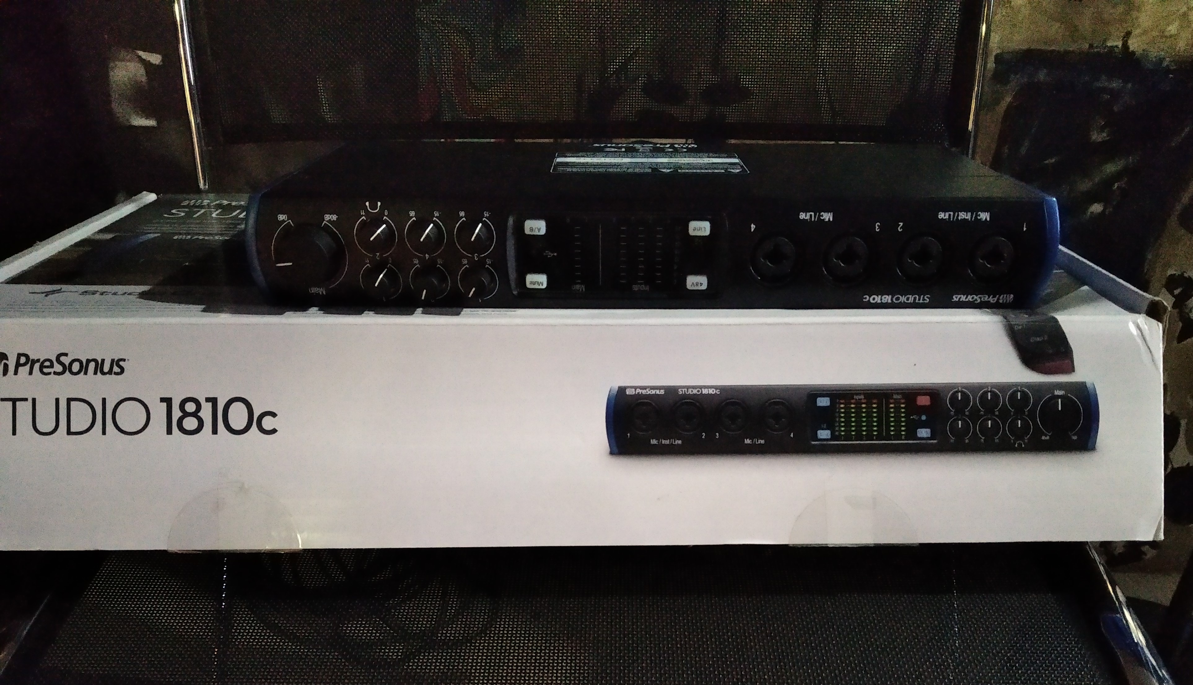 vends carte son presonus 1810c avec carton