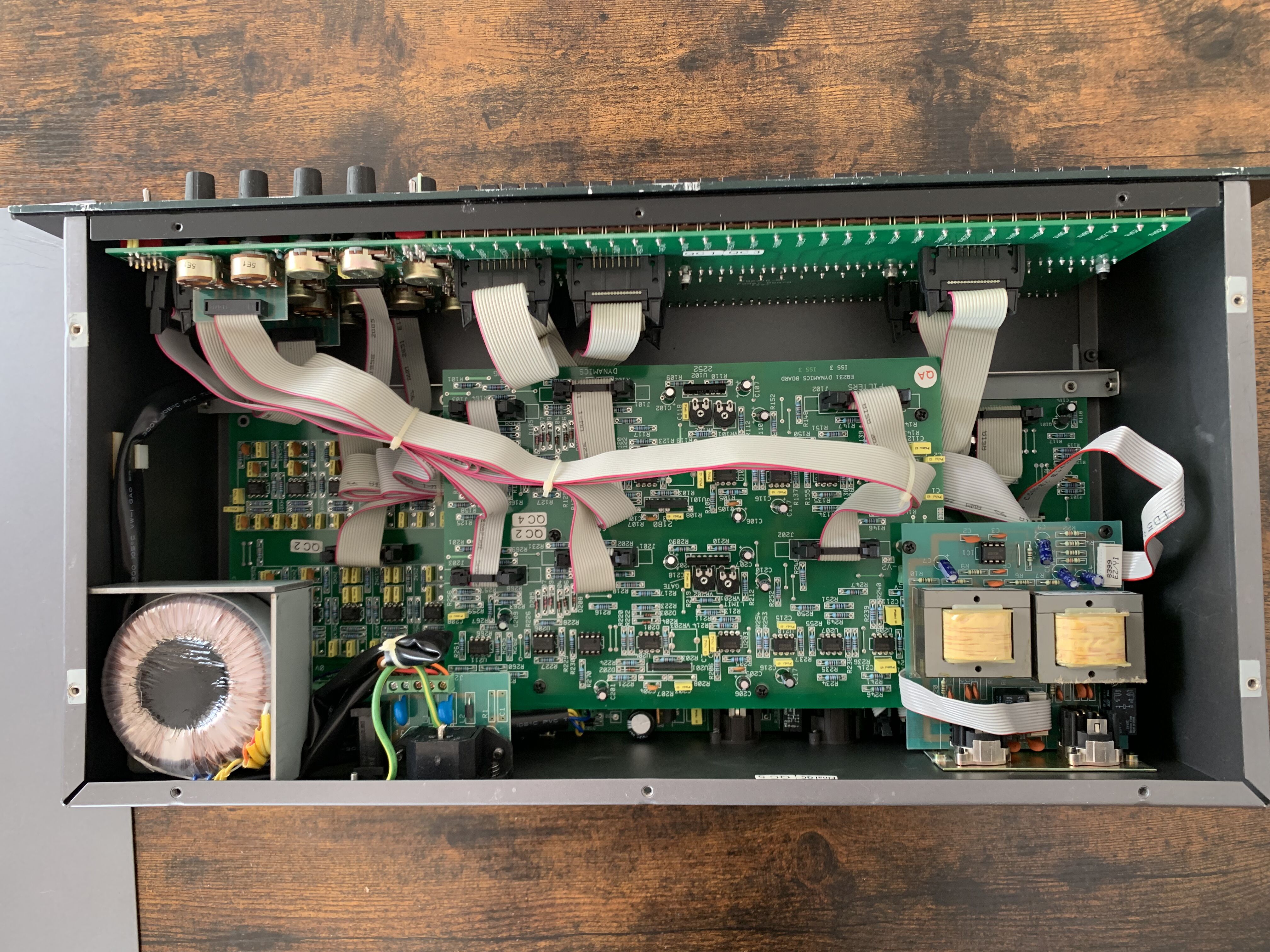 LA Audio EQ231-GSP (65707)