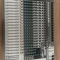 Soundcraft Signature 22 MTK + Dust Cover