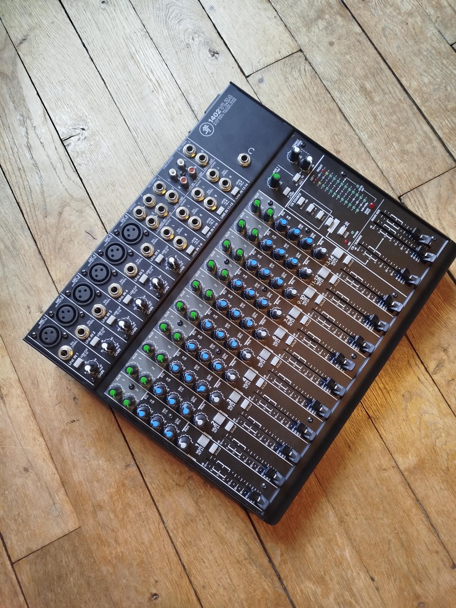 Mixer Analogique 14 pistes - Mackie 1402 VLZ4