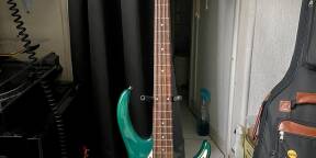 Basse Peavey Milestone 3 avec housse