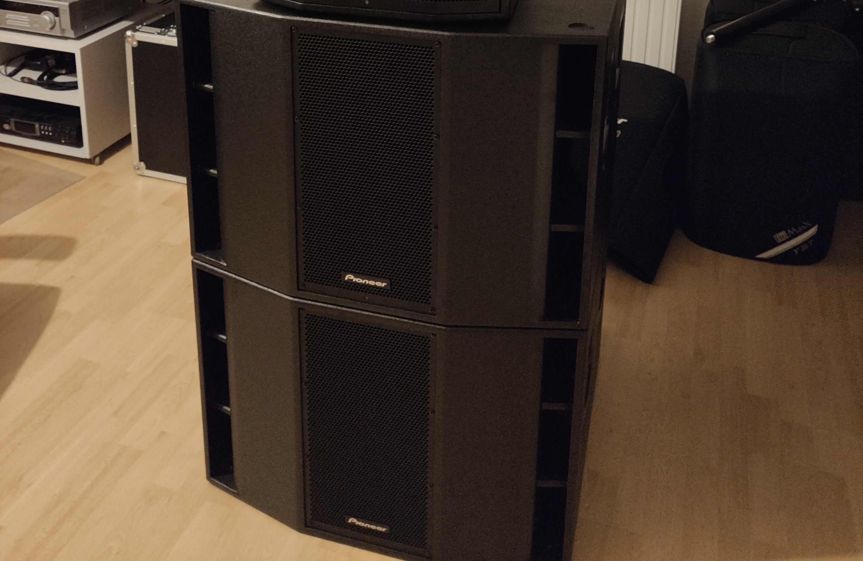 2 Subwoofers Pioneer XPRS 215S