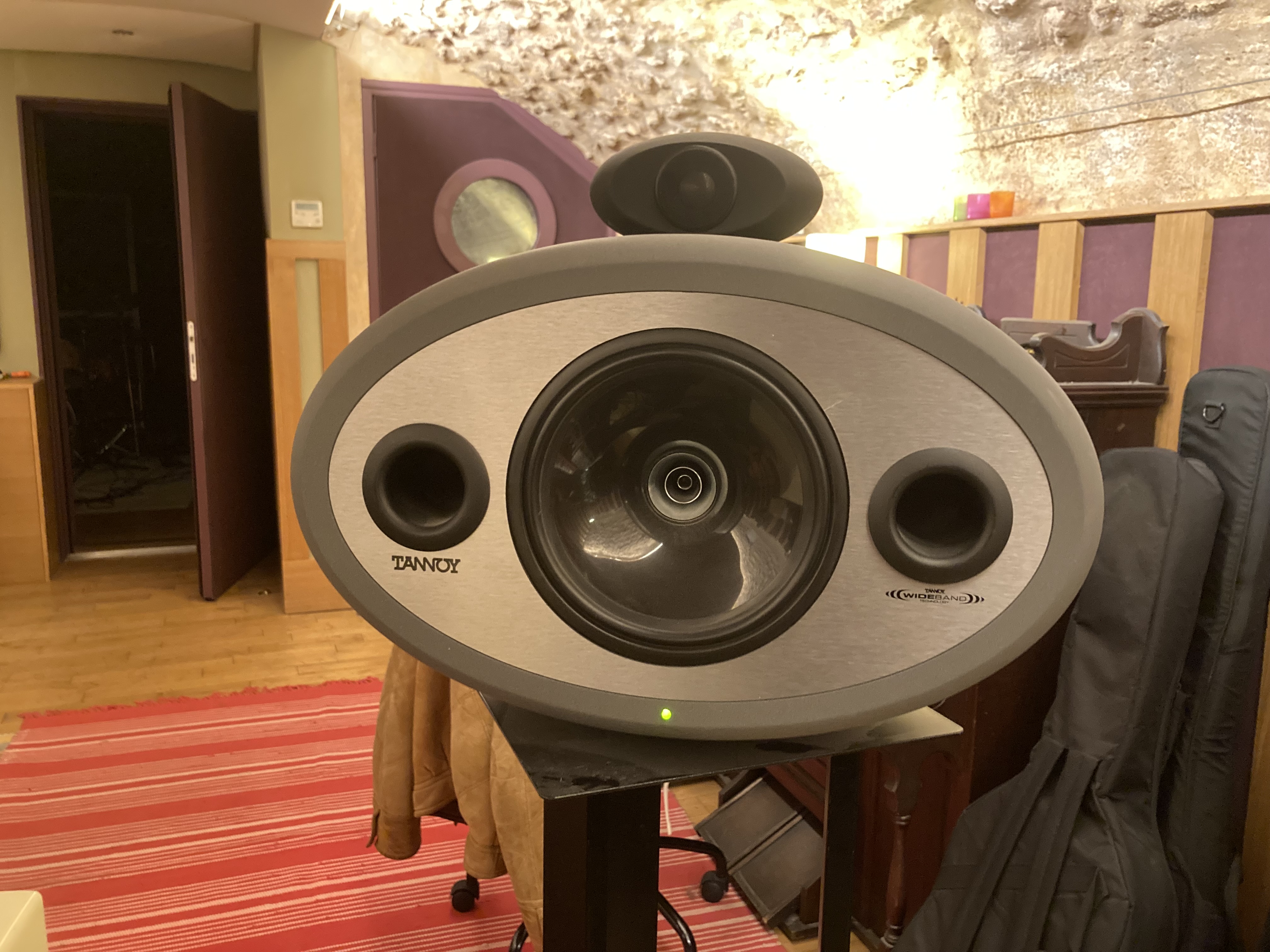 Enceintes Tannoy Ellipse 8 + sub TS10