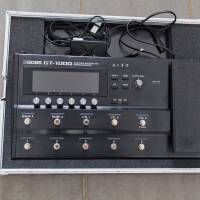 Pédalier multi-effets BOSS GT-1000 + Fly Case Neuf