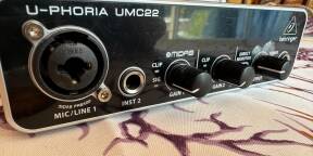 Behringer U Phoria UMC22 USB Audio Interface