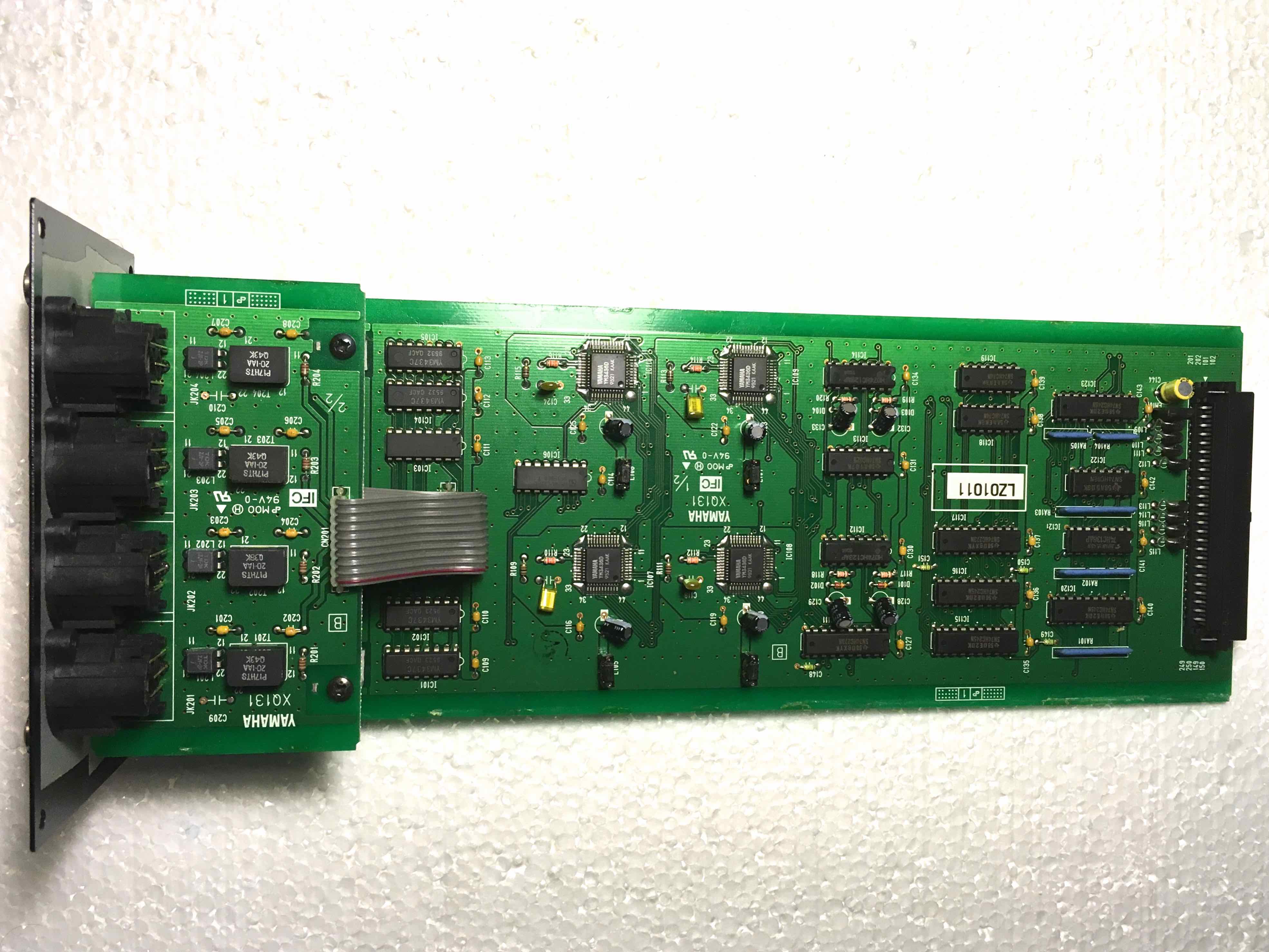 CARTE CD8-AE IN:OUT-2