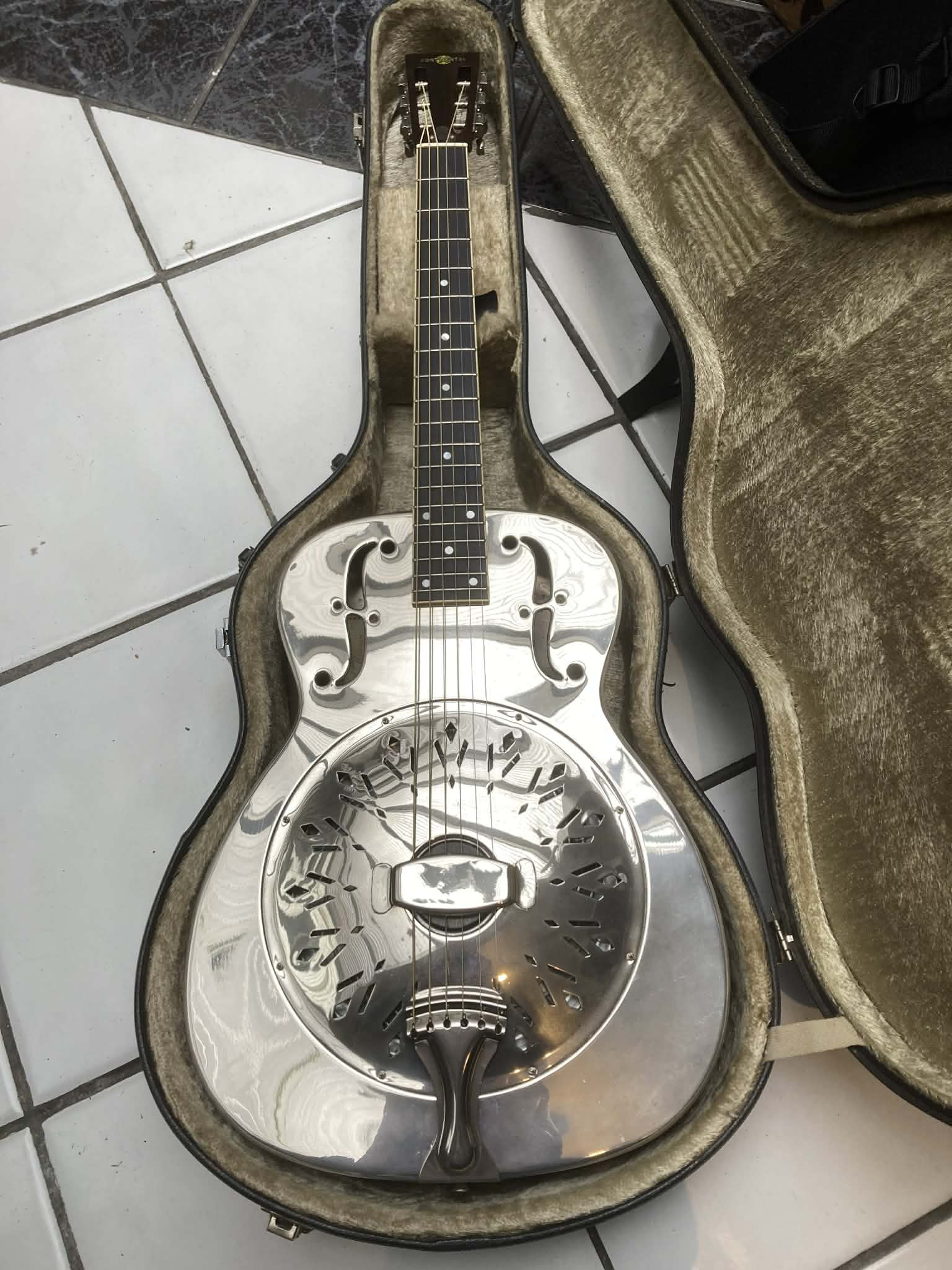Vends Dobro Continental de 1994