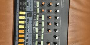 Vends Behringer RD-8 MKII